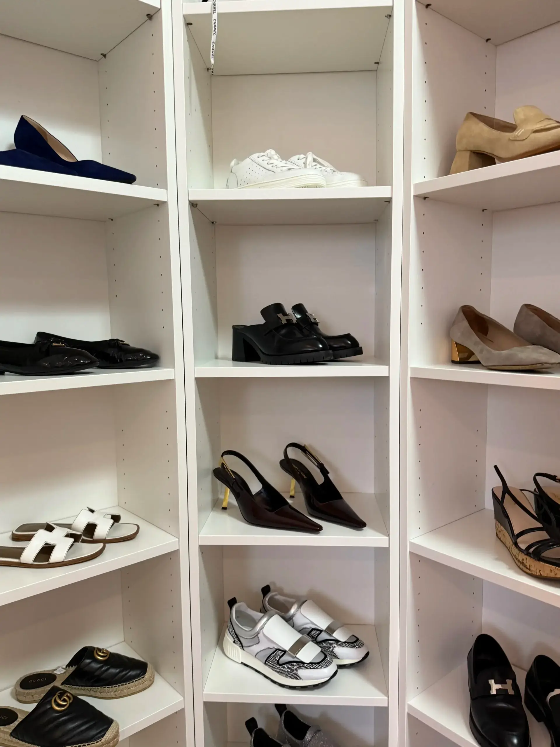 Buty designerskie używane premium - Luksusowe buty marki premium w komisie Zapasy z Szafy Szczecin