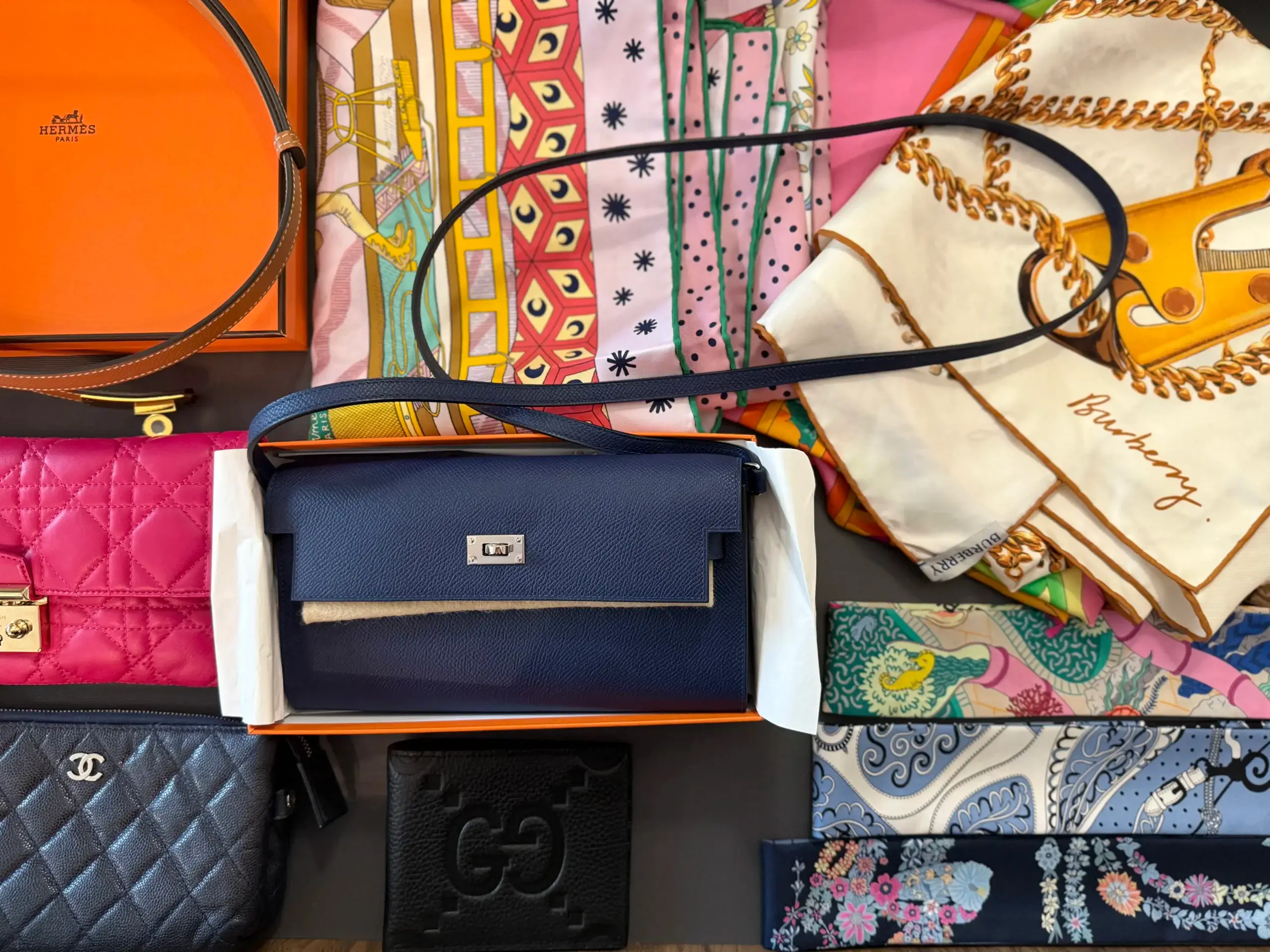 Torebki designerskie używane premium - Luksusowe torebki marki premium w komisie Zapasy z Szafy Szczecin