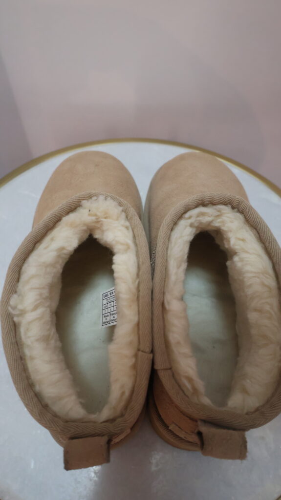 UGG krótkie piaskowe