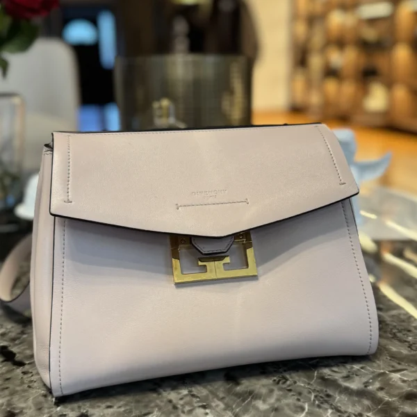 Torebka Givenchy Mystic beżowa