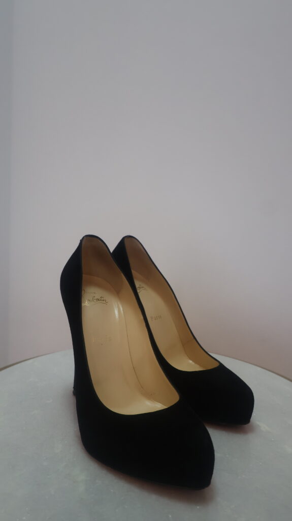 Chritian Louboutin Czarne z zamkiem