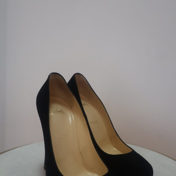 Chritian Louboutin Czarne z zamkiem