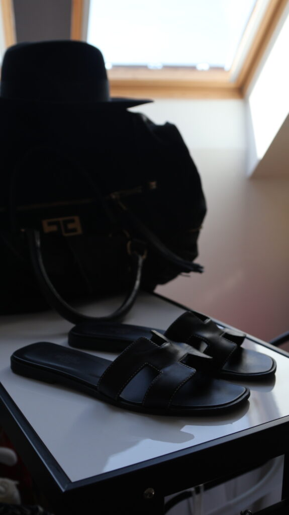 Hermes Oran Czarne Box leather