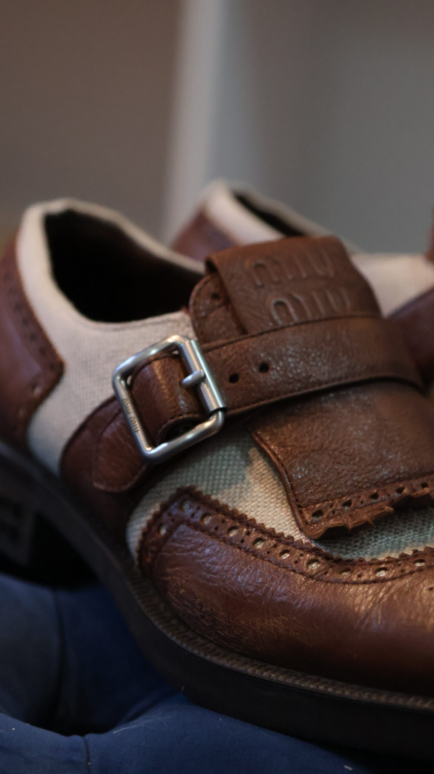 MiuMiu loafersy brązowe - obrazek 2