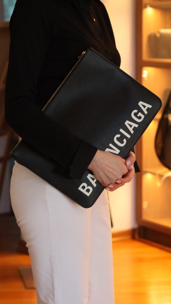Balenciaga kopertówka czarna