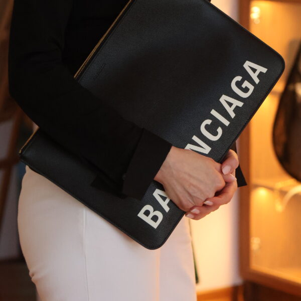 Balenciaga kopertówka czarna