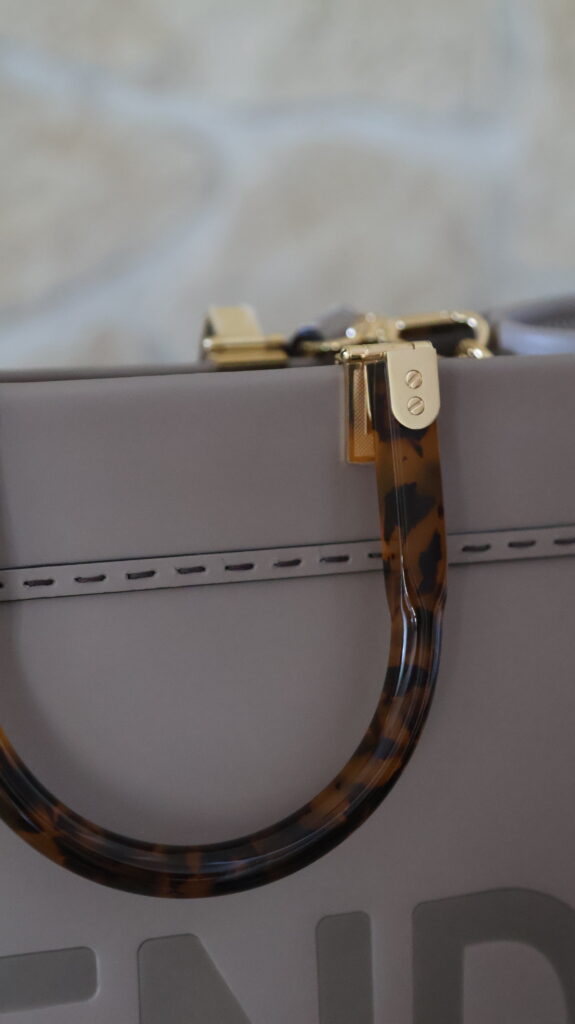 Fendi Sunshine medium tote bag Etoupe