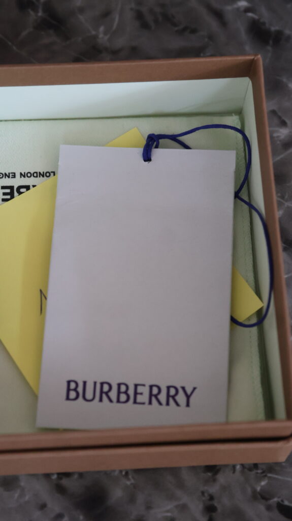 Skórzany portfel Burberry na zamek