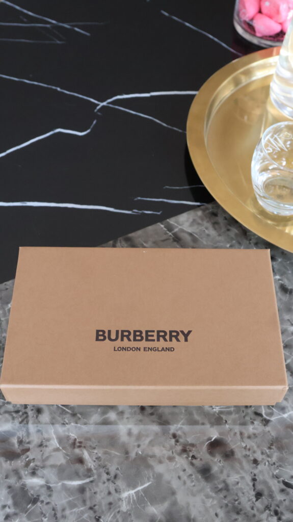 Skórzany portfel Burberry na zamek