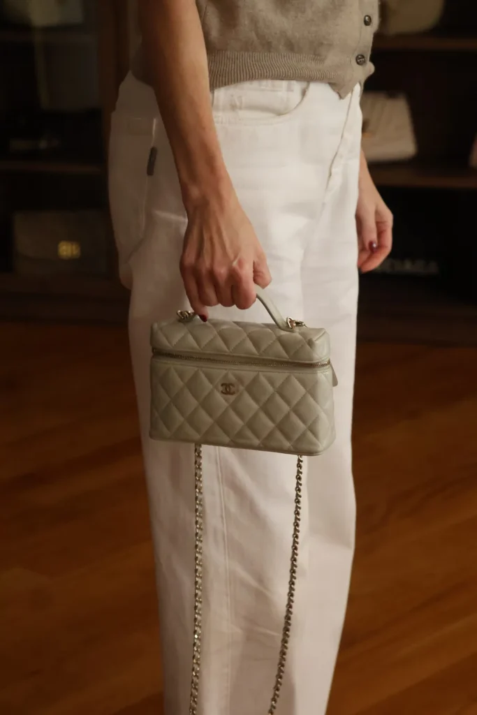 Chanel Vanity Case szara